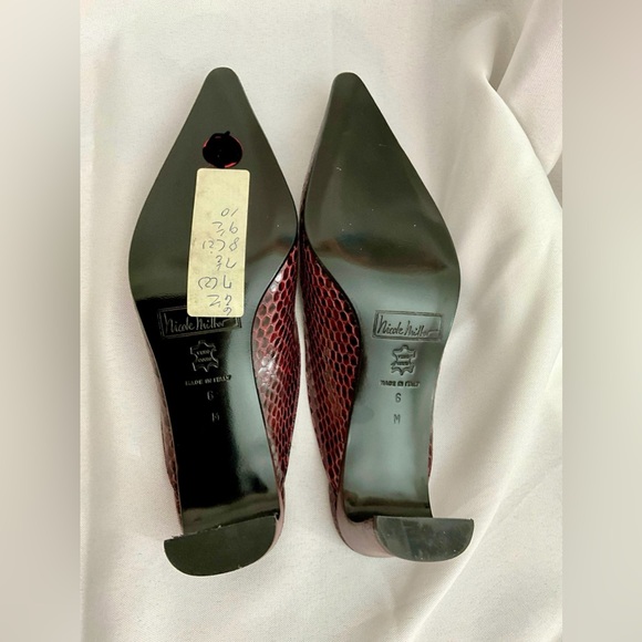 NWT Nicole Miller Burgundy Snakeskin Leather Mules w/ 2.5 Stacked Heel  Size 6M